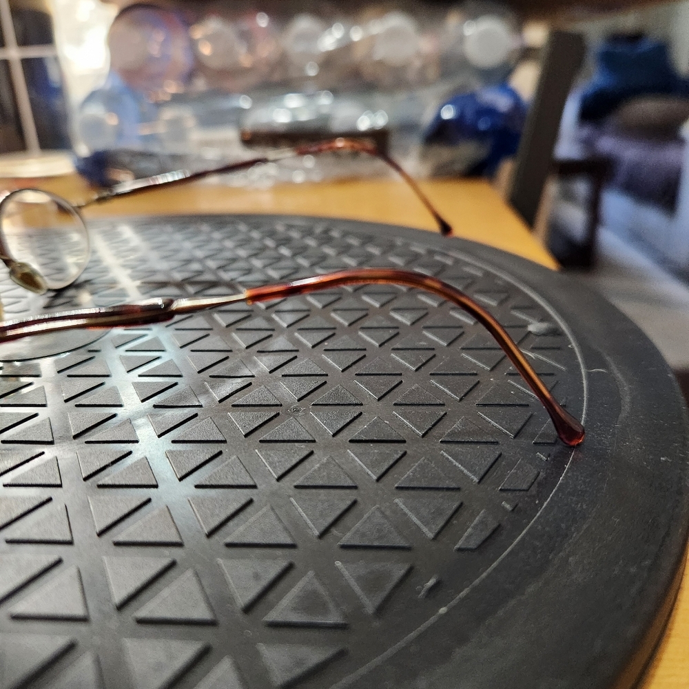 LANVIN EYEGLASSES WONMENS. - Picture 6 of 15